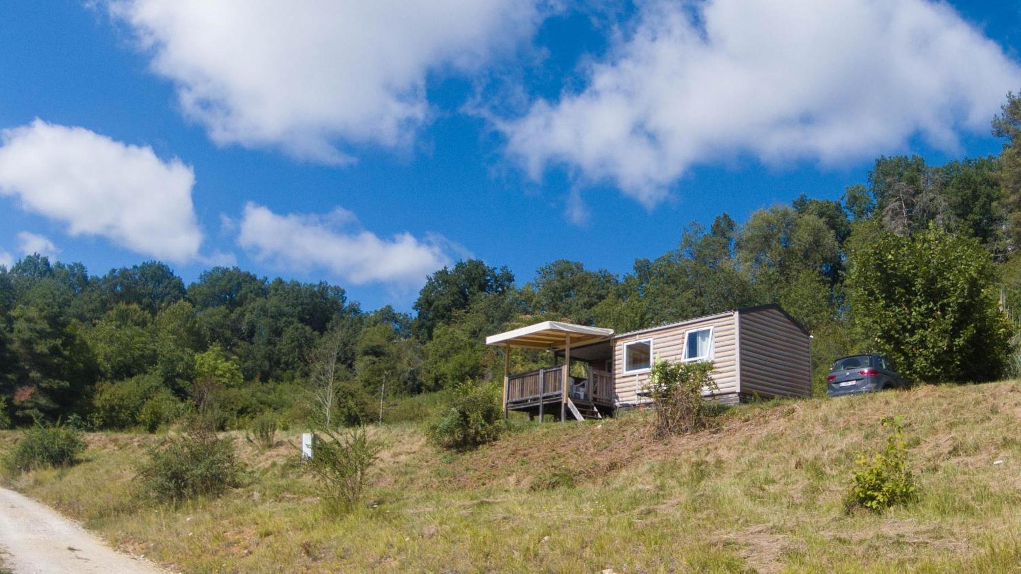 Camping Les Terrasses De Dordogne Rouffignac Saint-Cernin Exterior photo